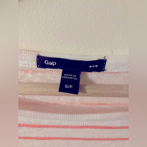 GAP Striped White Boat Neck Shirt Women’s Size Small 100% Cotton Nautical - Picture 3 of 4